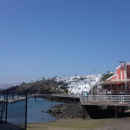 Villa Casa Potera - A Great Centrally Located - A Short Walk To The Beach *