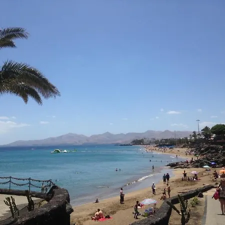 Villa Casa Potera - A Great Centrally Located - A Short Walk To The Beach *